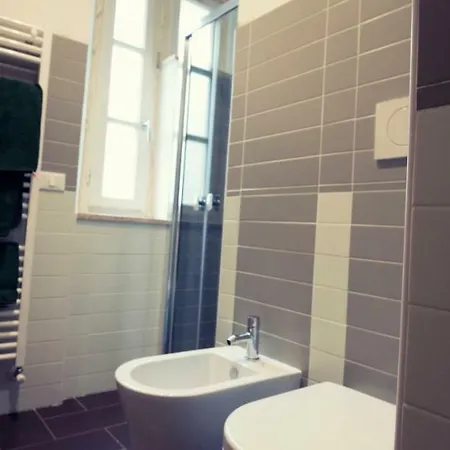 John B .&b. Guest house Lucca